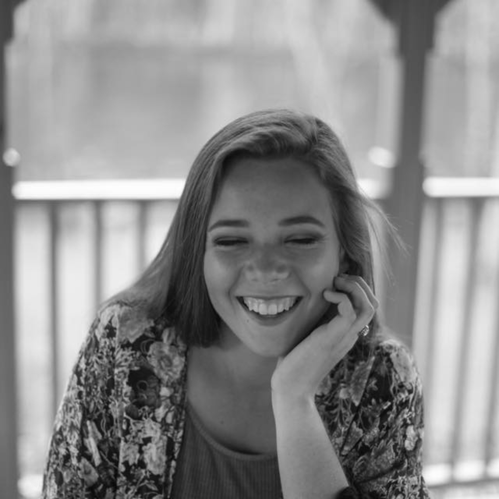 Meet your Posher, Macy